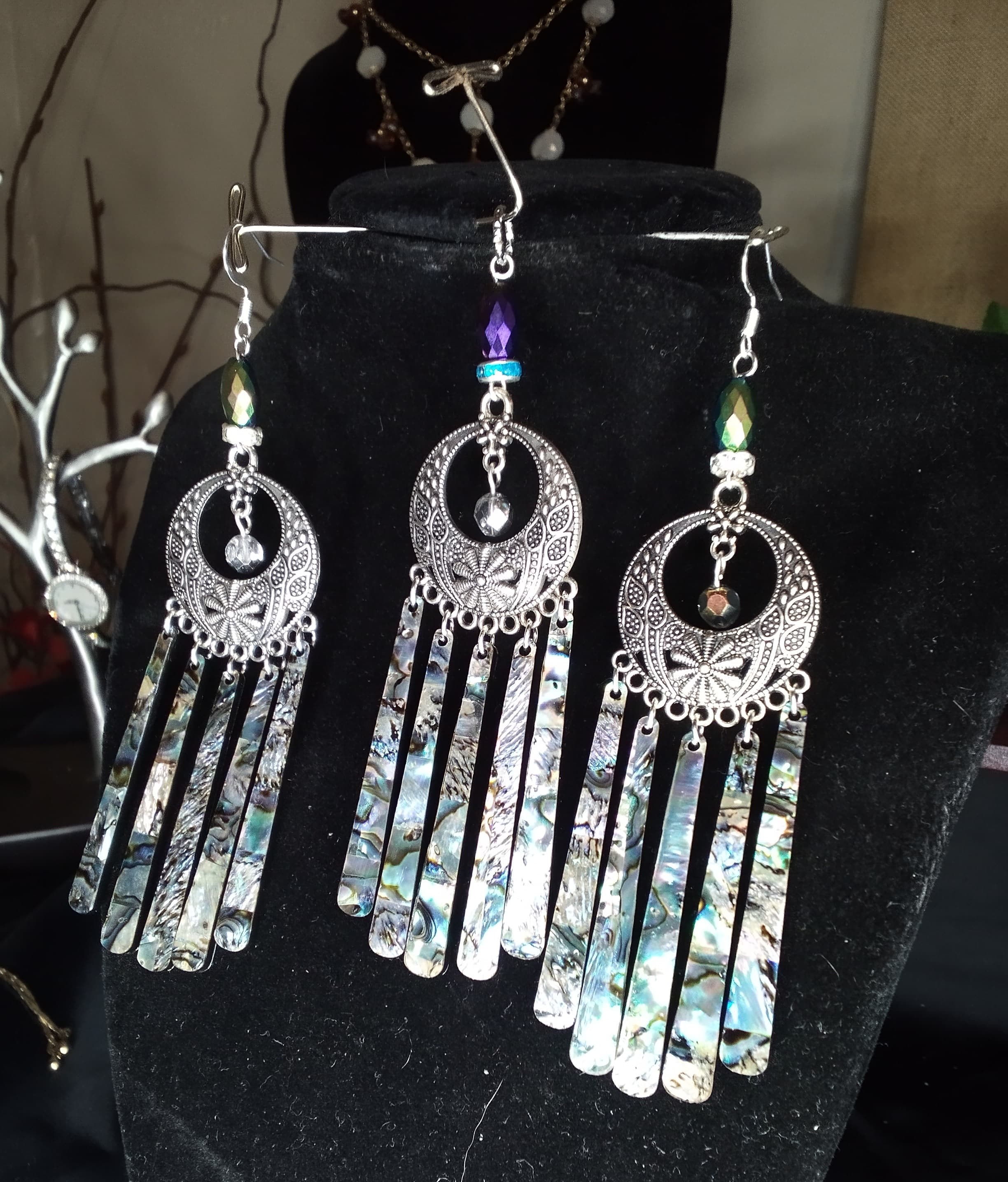 Multi-dangle necklace and earring set